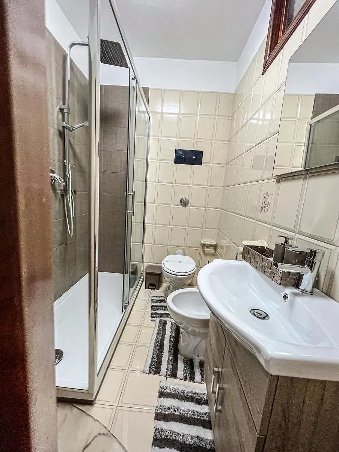 Room In Sicily Partinico 0*,